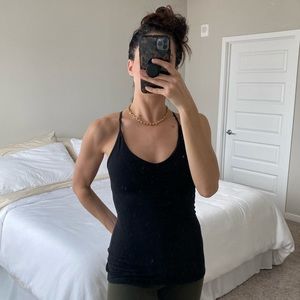 Lululemon black tank top size 6